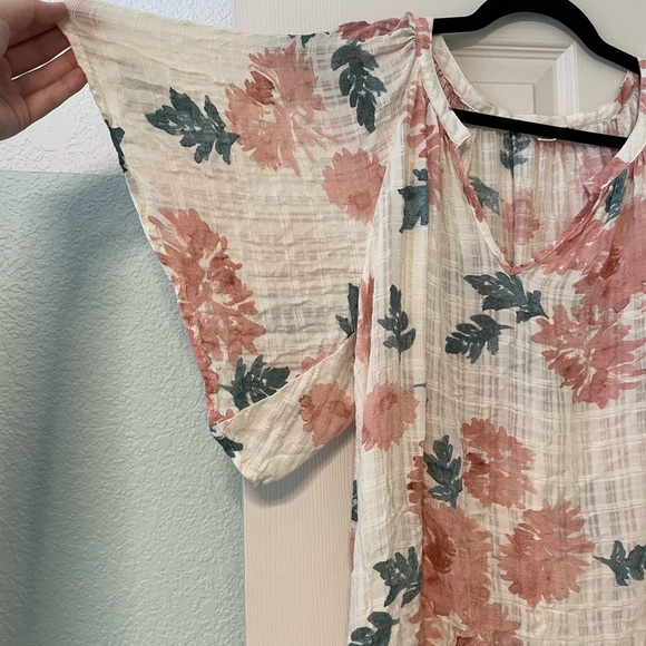 Lovestitch Short Sleeve Top - Picture 4 of 4